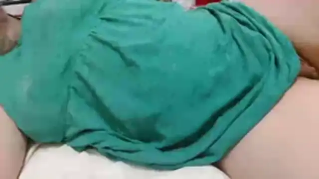 Lucinka1 élő XXX-chatje