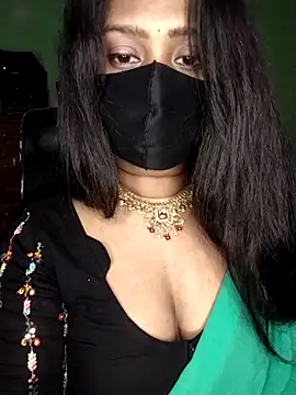 Idhika-Paul's Live XXX Chat