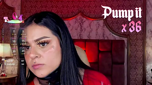 SoffiQueen: онлайн-секс-чат