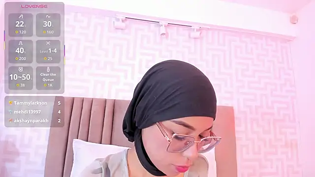 naishaa_ Chat XXX in diretta