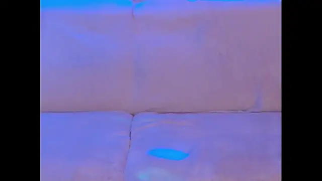 LucyStella8888のライブXXXチャット