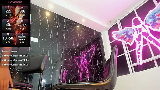 Živý XXX chat Nini_Beyker