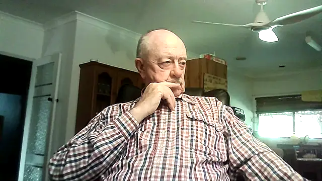 Chatroom XXX en direct de brnoxx