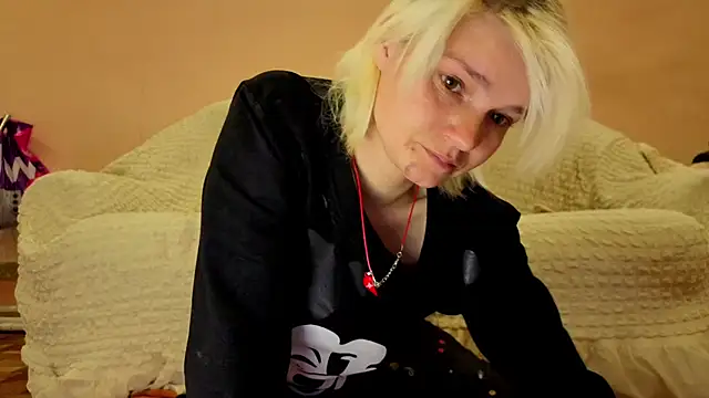 SaraSnow_'s Live XXX Chat