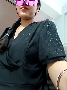 Shivani_hotty's Live XXX Chat