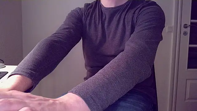 Clamshive777: διαδικτυακό σόου στην κάμερα