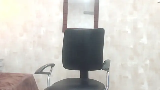 Živý XXX chat KarolHarper