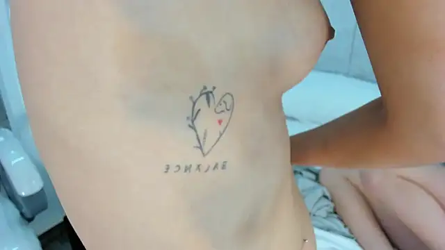 ToriSpace_: вебкам-шоу