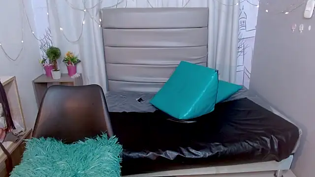 Živý XXX chat cora_desirers707