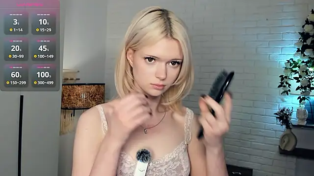 LaureMestler's Webcam Show