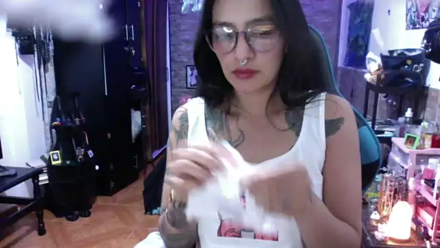 AngelaQueen_: απευθείας συνομιλία ΧΧΧ