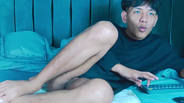 دردشة Liam_Sinclair الجنسية المباشرة