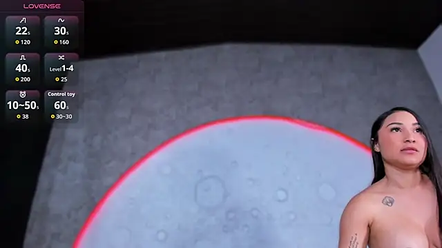 ReinaChloe's Live XXX Chat