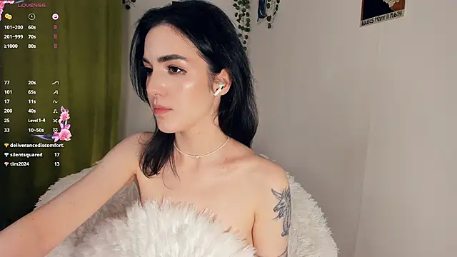 lunar_spark Live XXX Chat