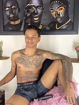 Tatoo_Noah Live XXX Chat