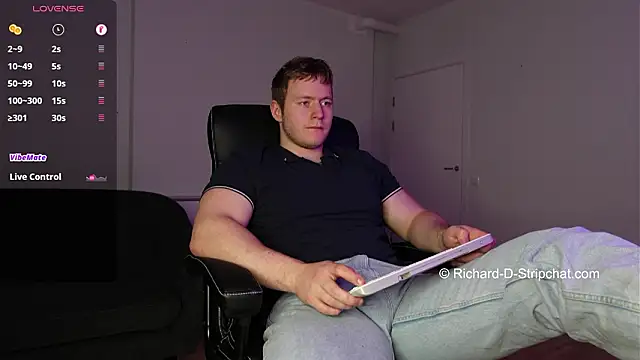 دردشة Richard_Dullas الجنسية المباشرة