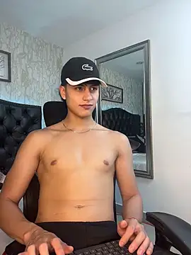 Lander_Cruz Webcam Show