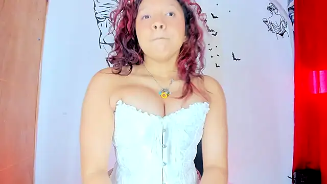 Chatroom XXX en direct de Emily_Coper18