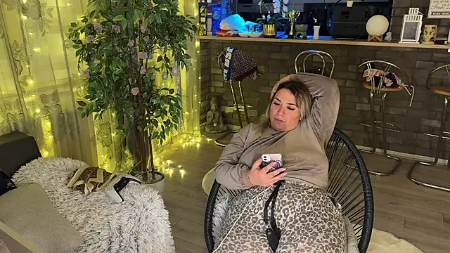 Živý XXX chat Monageil