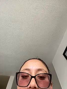 LyaRose: вебкам-шоу