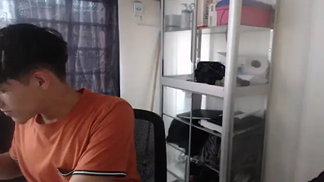 MaxStar26のライブXXXチャット