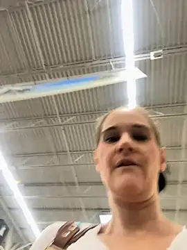 Chatroom XXX en direct de lolabunny9