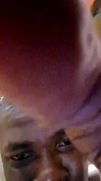 Show modela HornyAss_Bitch na web-kameri