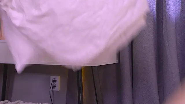 Wild_Wonders Adlı Modelin Canlı XXX Sohbeti