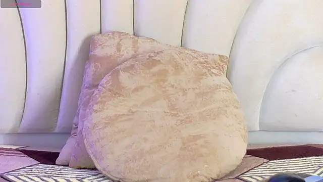 kiaratentation লাইভ XXX চ্যাট