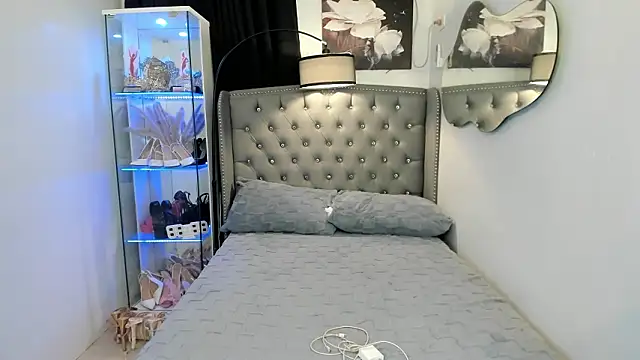 bigcockvenice 网络视讯表演