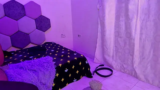 Chat +18 de Horny_tgn ao vivo