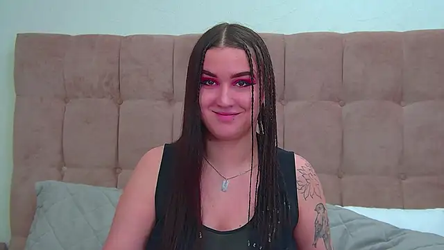 ChristinaMilton live XXX chat