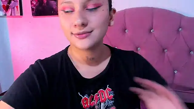 Mila_nixon02のライブXXXチャット