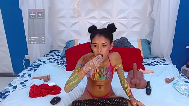 adisson_petite1's Live XXX Chat