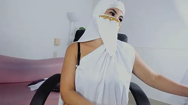 Hannaa_Dolly's Live XXX Chat