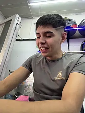 دردشة Johan_stick الجنسية المباشرة