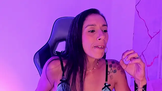 Maya_Storm_ live XXX chat