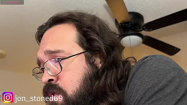 beardedfantasydaddy webcam show