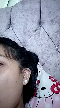 Tiphanydirty3 Adlı Modelin Canlı XXX Sohbeti