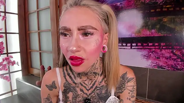 miss___angel Adlı Modelin Canlı XXX Sohbeti