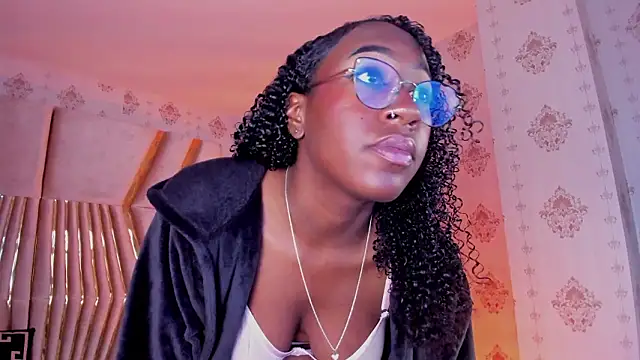 Qeen_blackk 网络视讯表演