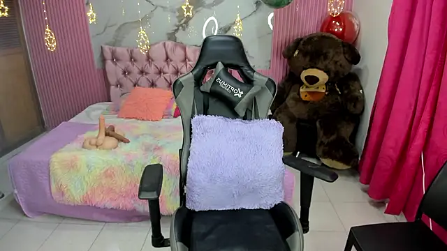 Mindy_19 Chat XXX in diretta