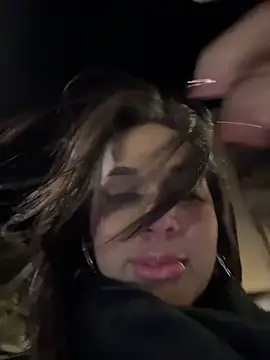 Онлайн чат XXX MiaMorenoo