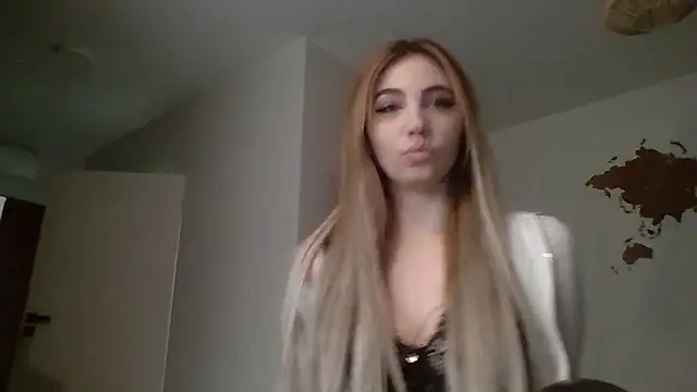 TeenLily Live XXX-chat