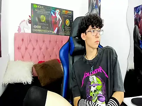 Syriussz 网络视讯表演