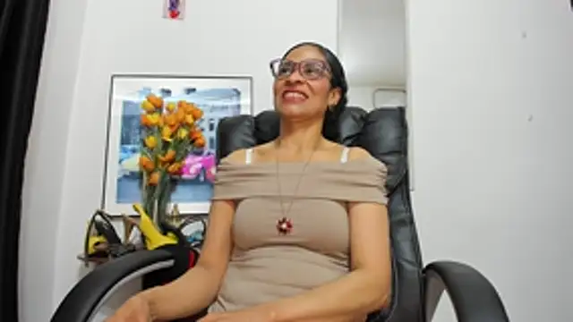 Aries_Mature's Live XXX Chat