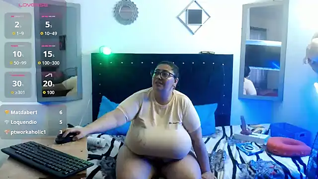 bubis_laru53: онлайн-секс-чат