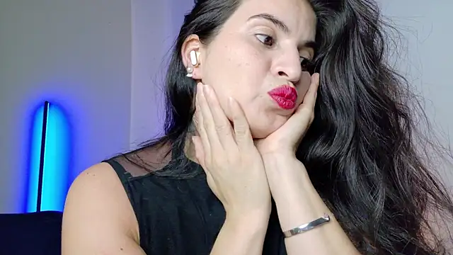 lizdevineのライブXXXチャット