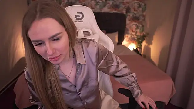 GabriellaJass 现场XXX聊天