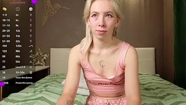 Chat XXX en directo de JuliannaWenger